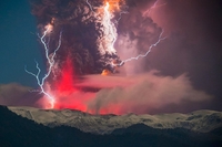 Erupcja wulkanu Cordón Caulle na niesamowitych zdjęciach